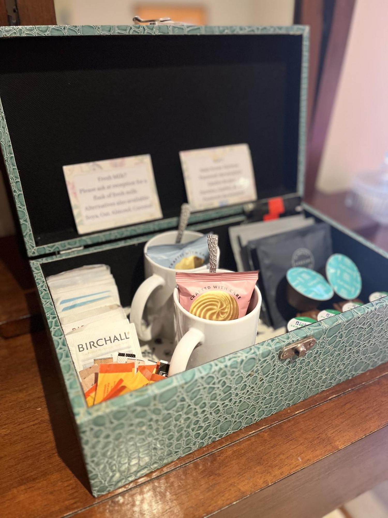 Darwin'S Townhouse Acomodação com café da manhã Shrewsbury Quarto foto A tea box